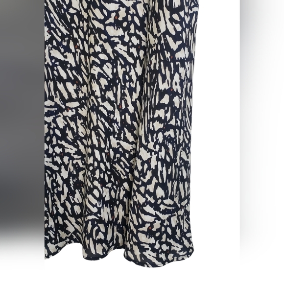 COPY - NWT Nic + Zoe Textured Night Midi Skirt in Black Multi - Picture 4 of 11